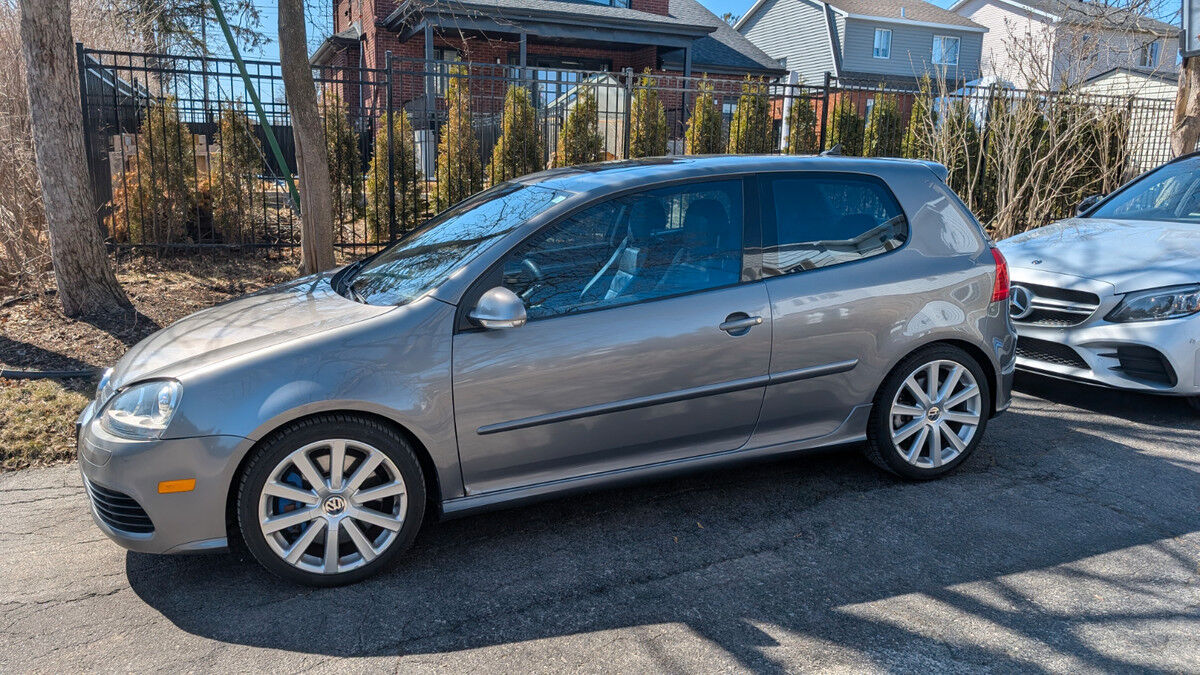 Volkswagen R32