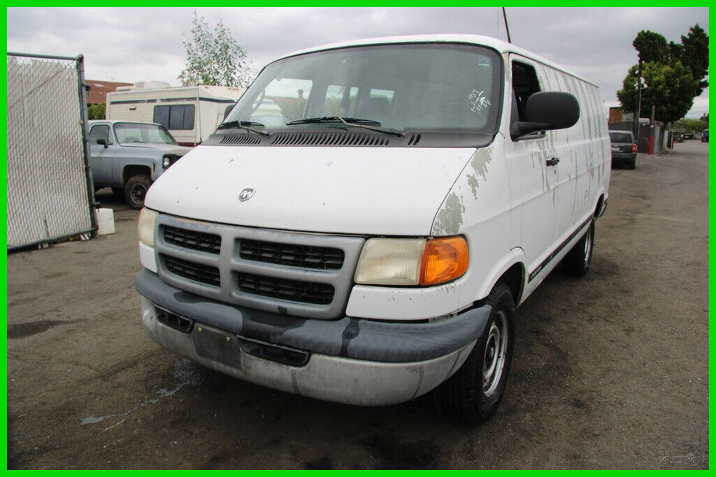 Dodge Ram Van
