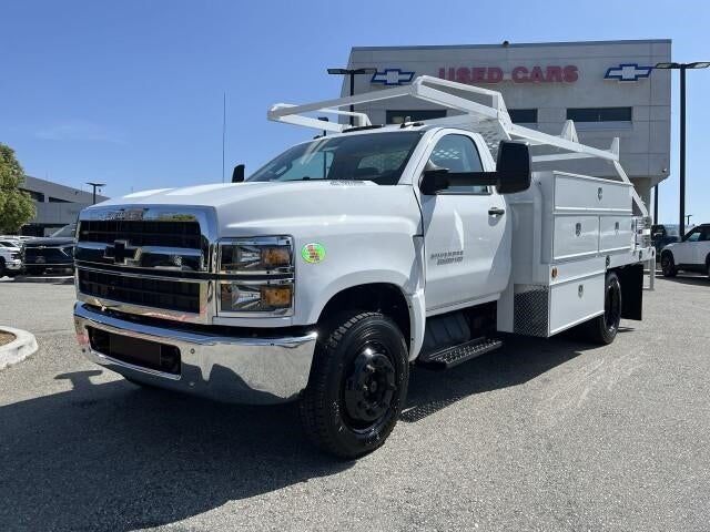 2023 GMC Silverado Medium Duty