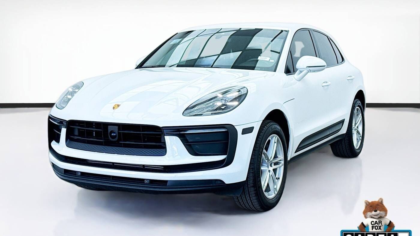 2023 PORSCHE Macan