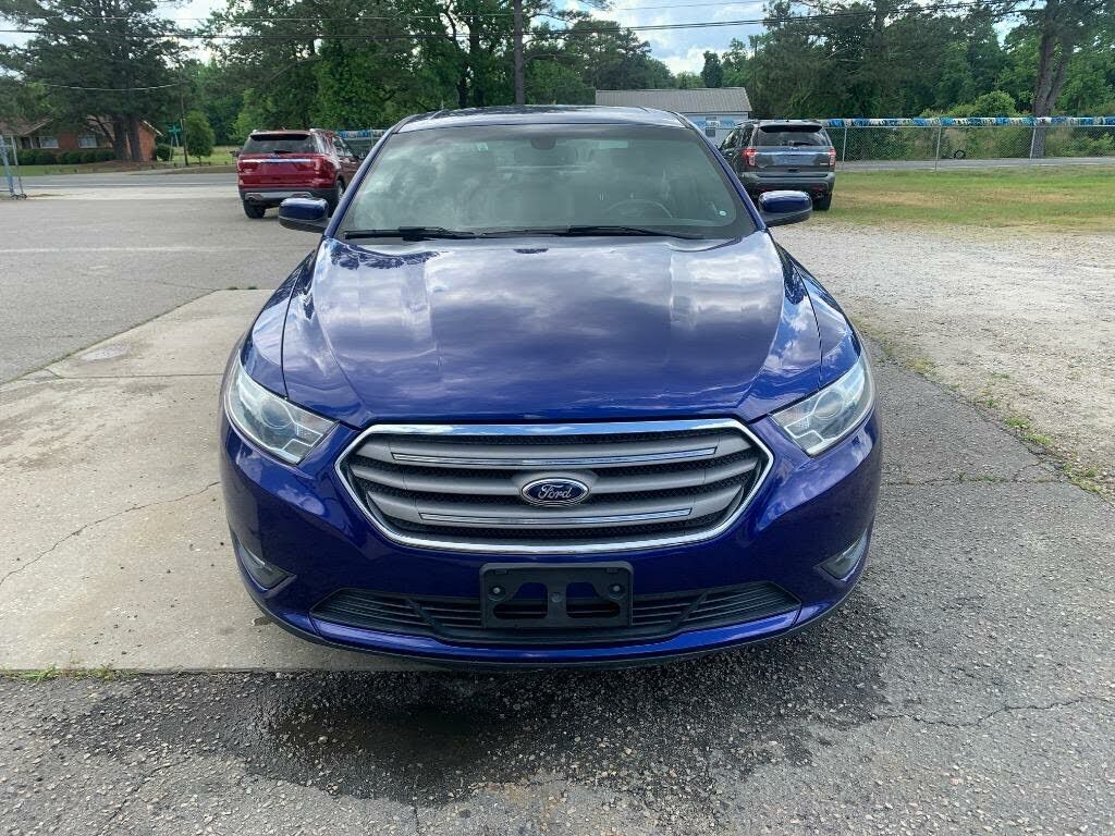 2013 FORD Taurus