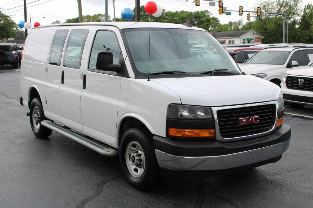 2023 GMC Savana
