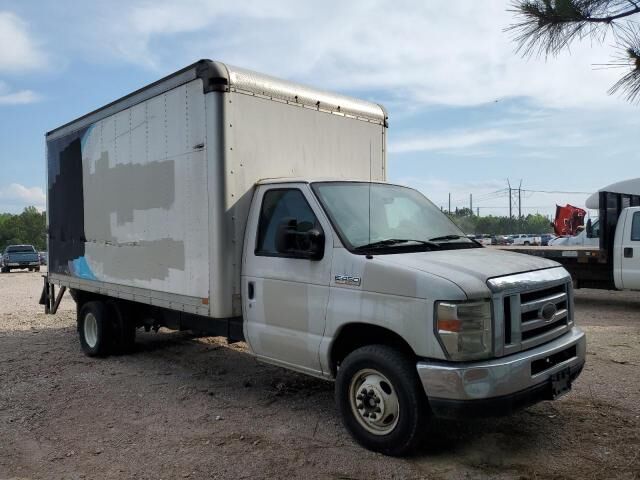 Ford E-450