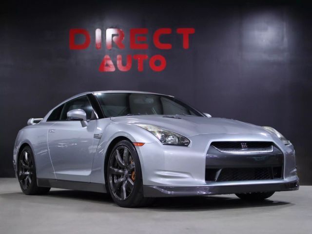 Nissan GT-R