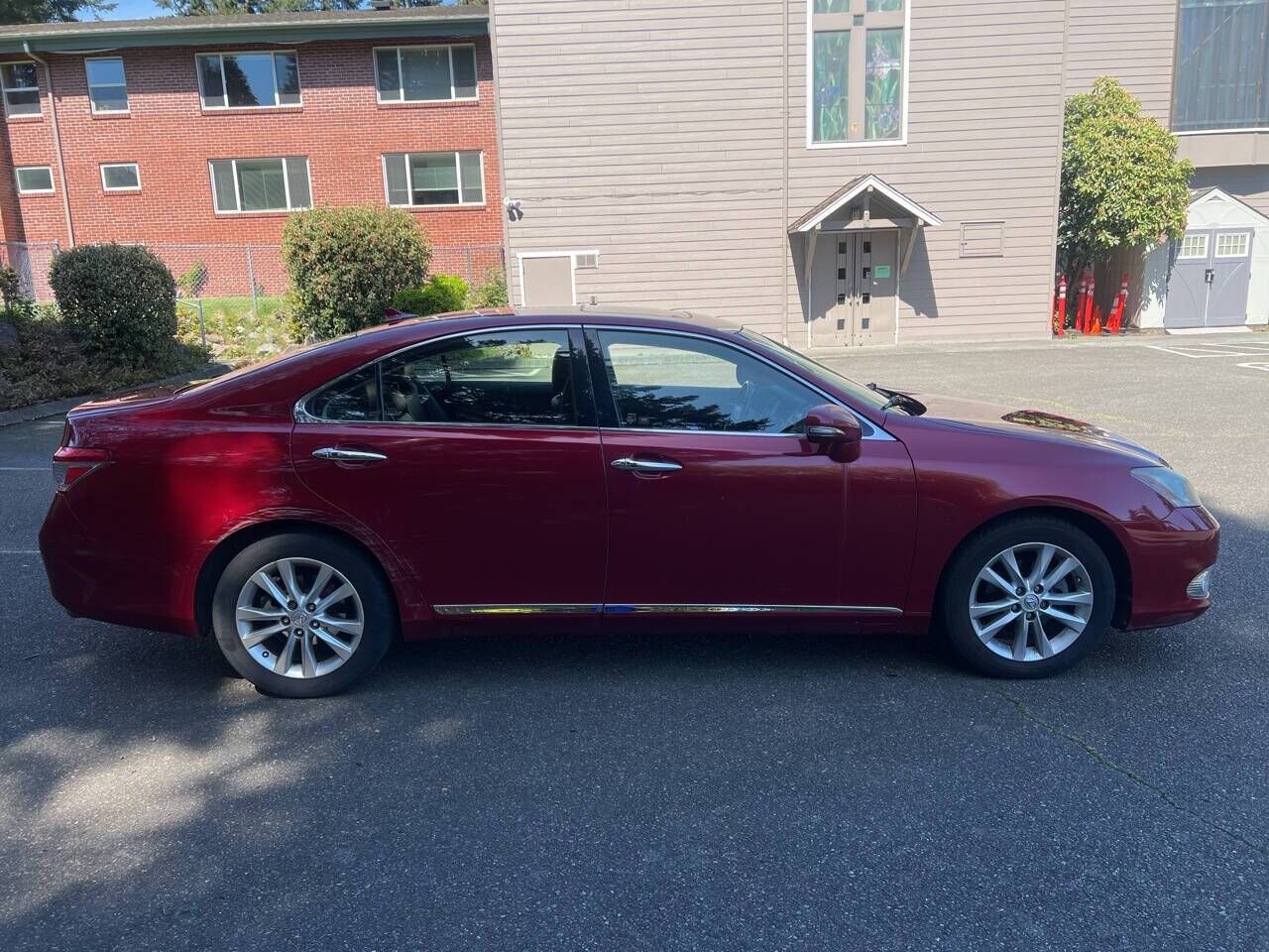 2010 LEXUS ES