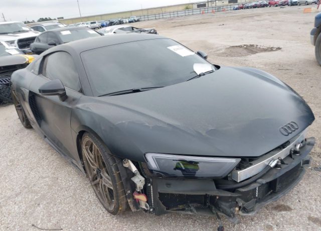 2020 AUDI R8