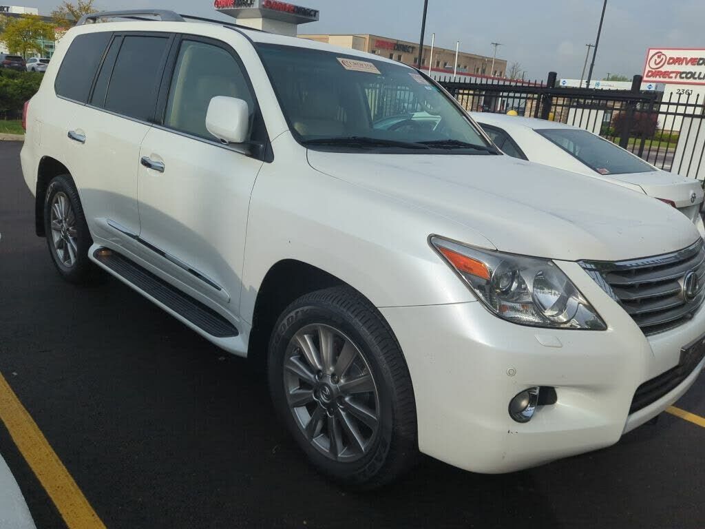 Lexus LX