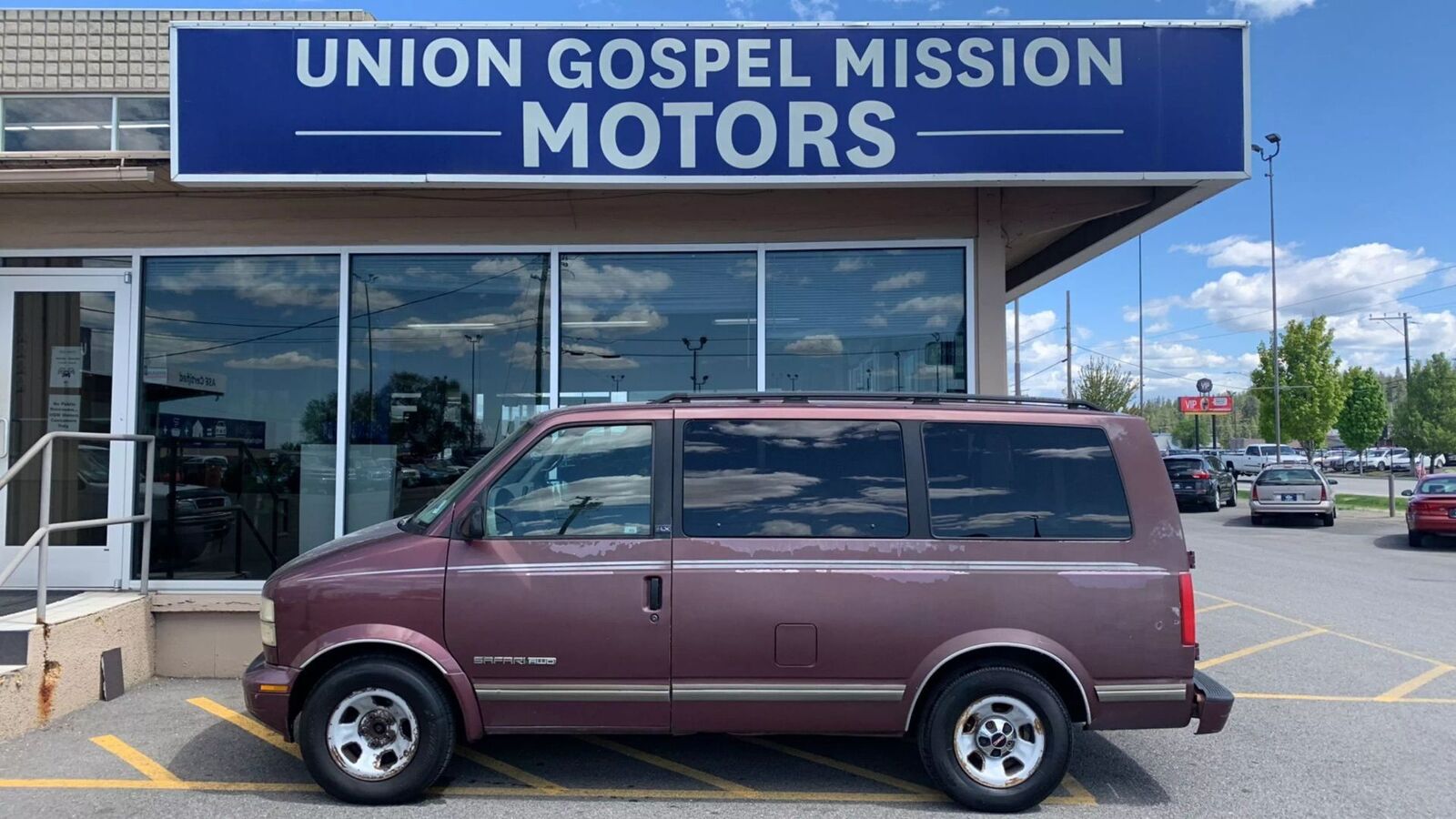 GMC Safari