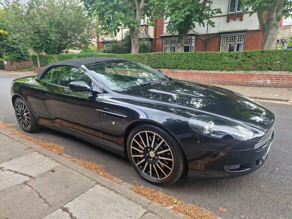 Aston Martin DB9