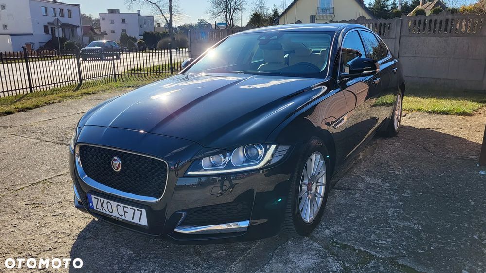 Jaguar XF