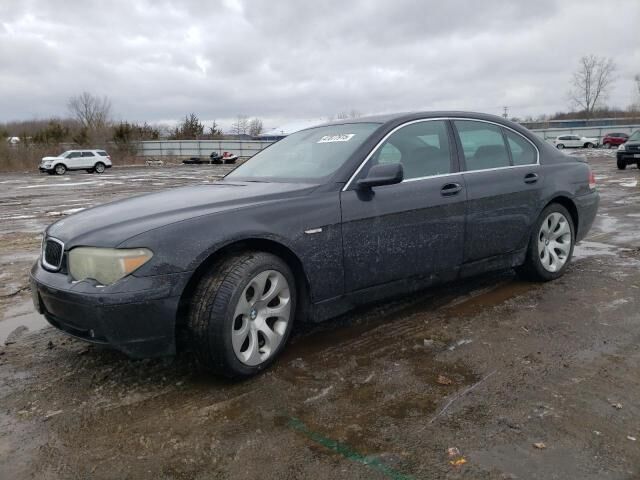 BMW 745i