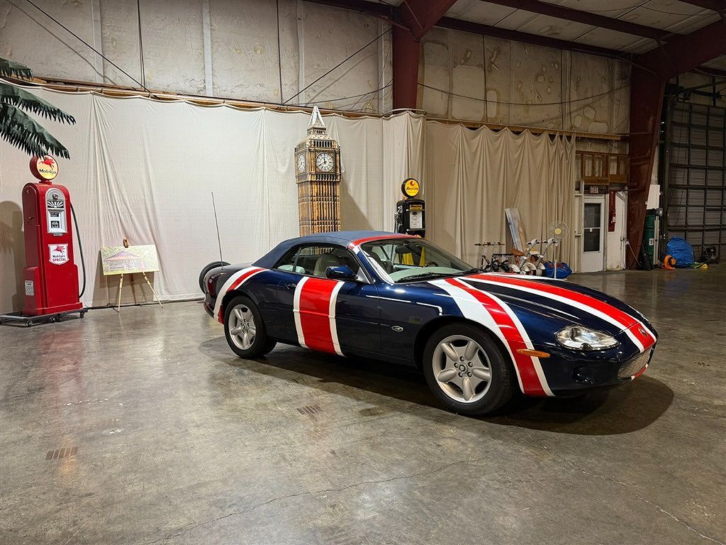 Jaguar XK8
