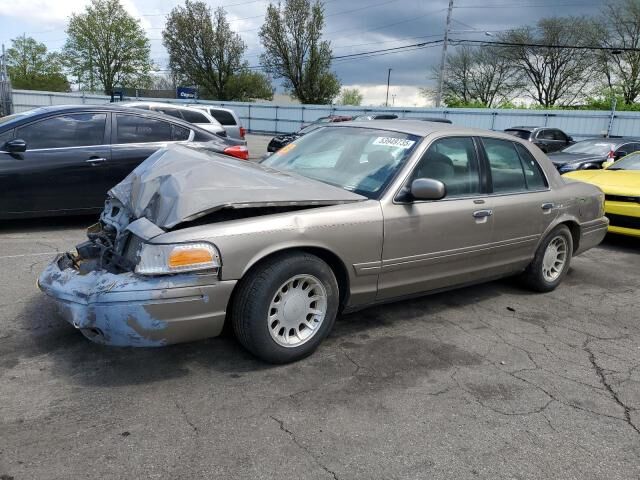 Ford Crown Victoria