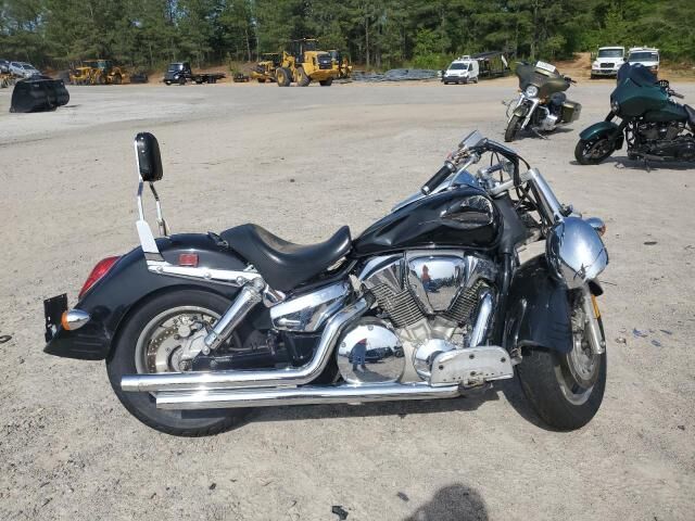 Honda VTX1300R