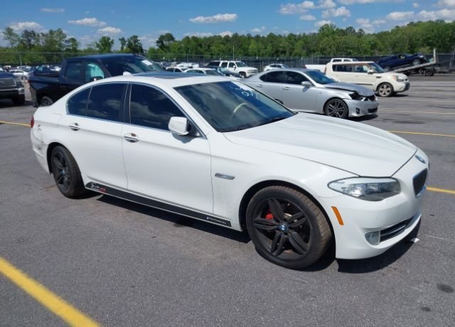 BMW 528i