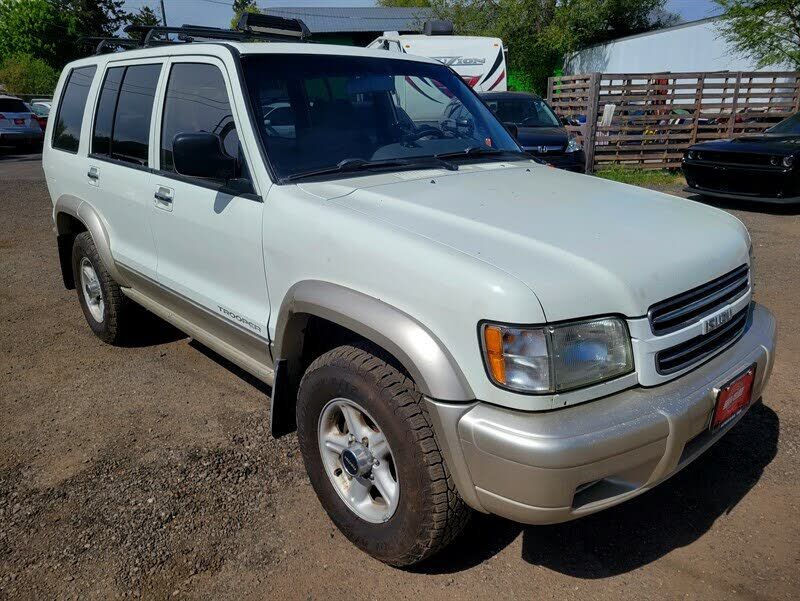 Isuzu Trooper