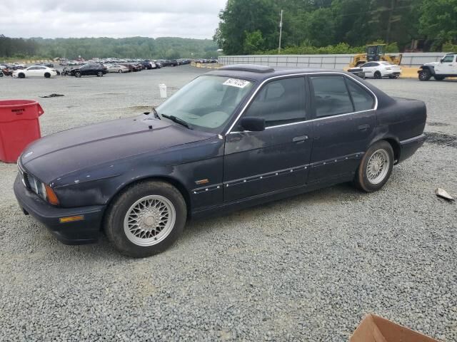 BMW 525i