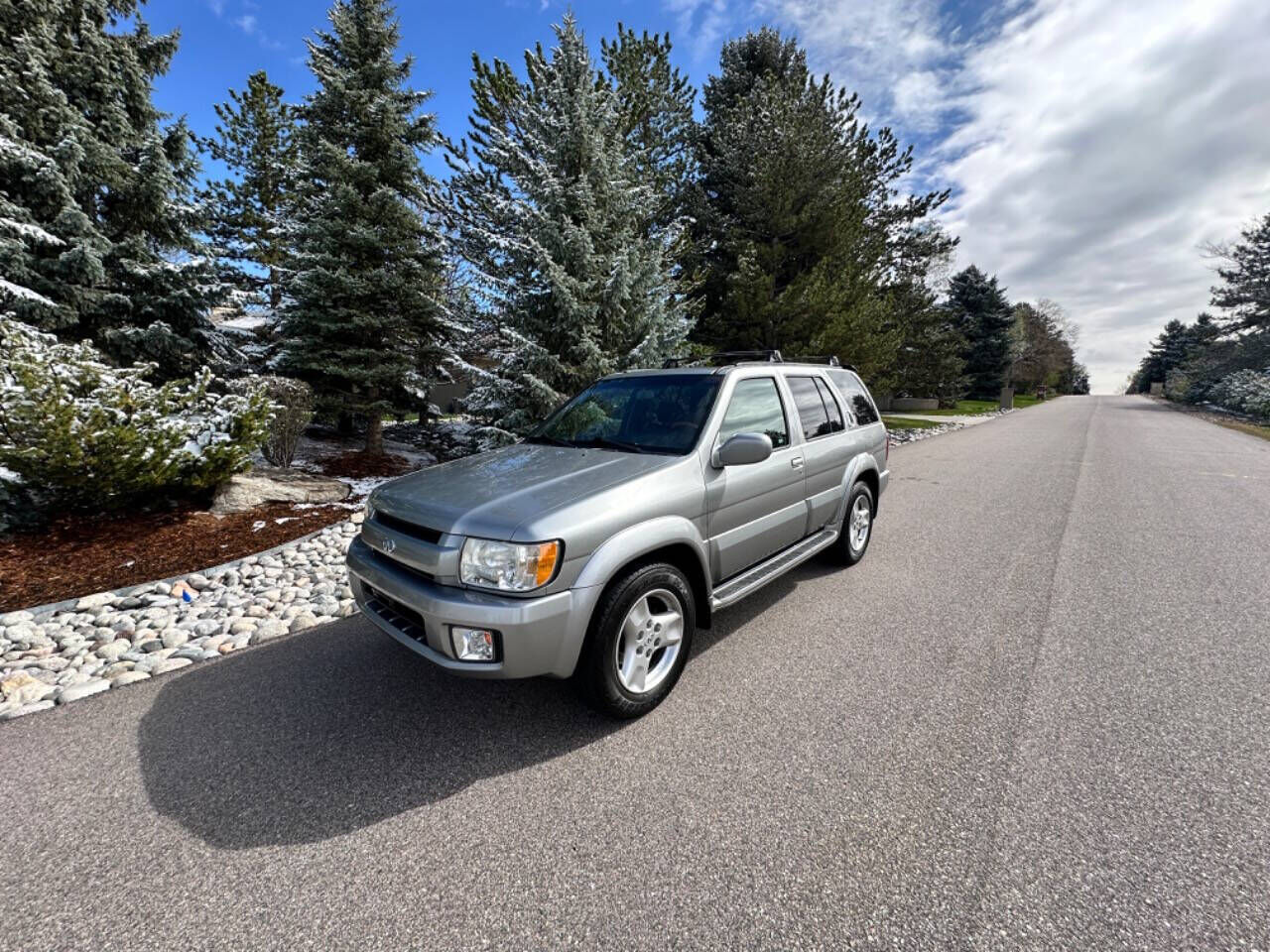 Infiniti QX4