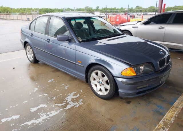 BMW 323i