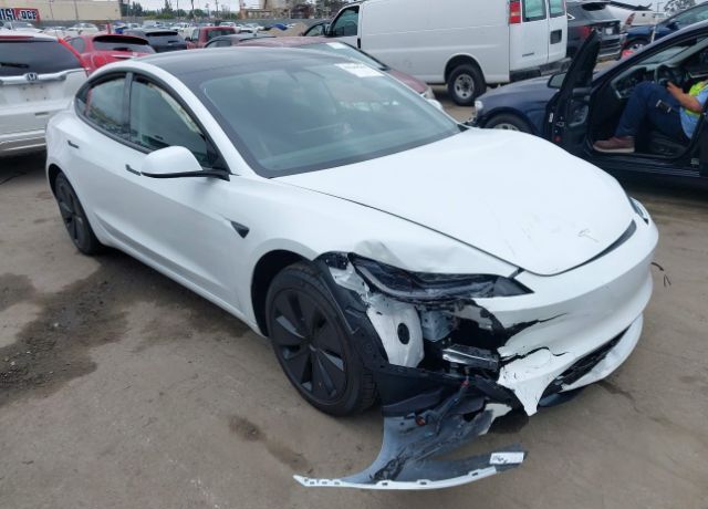 2025 TESLA Model 3