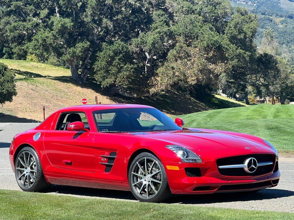 Mercedes-Benz SLS-Class