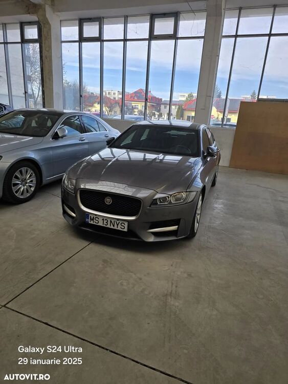 Jaguar XF
