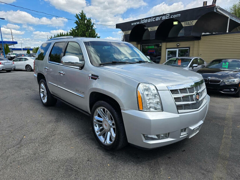 2014 CADILLAC Escalade