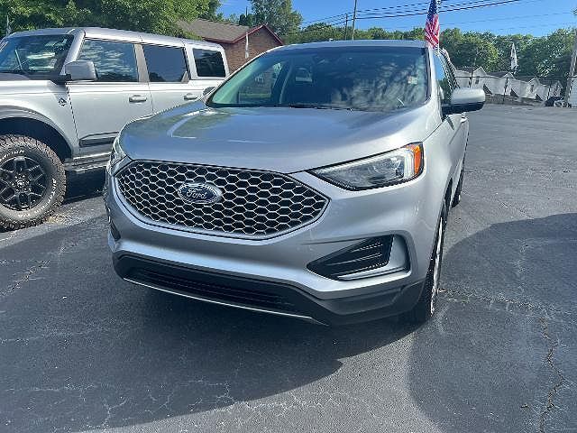 2023 FORD Edge
