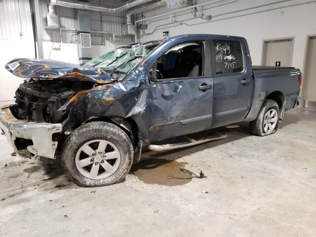 Nissan Titan