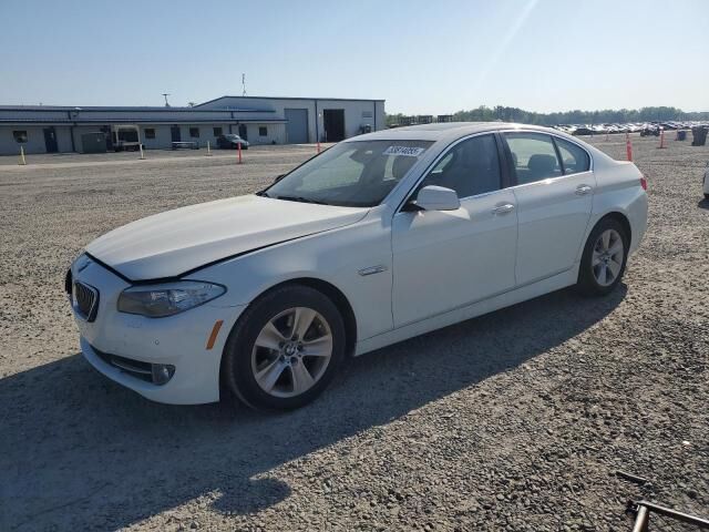 BMW 528i