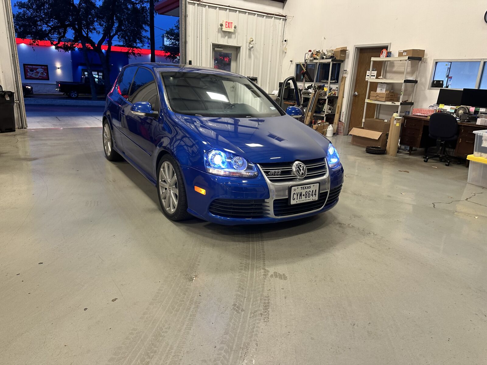 Volkswagen R32