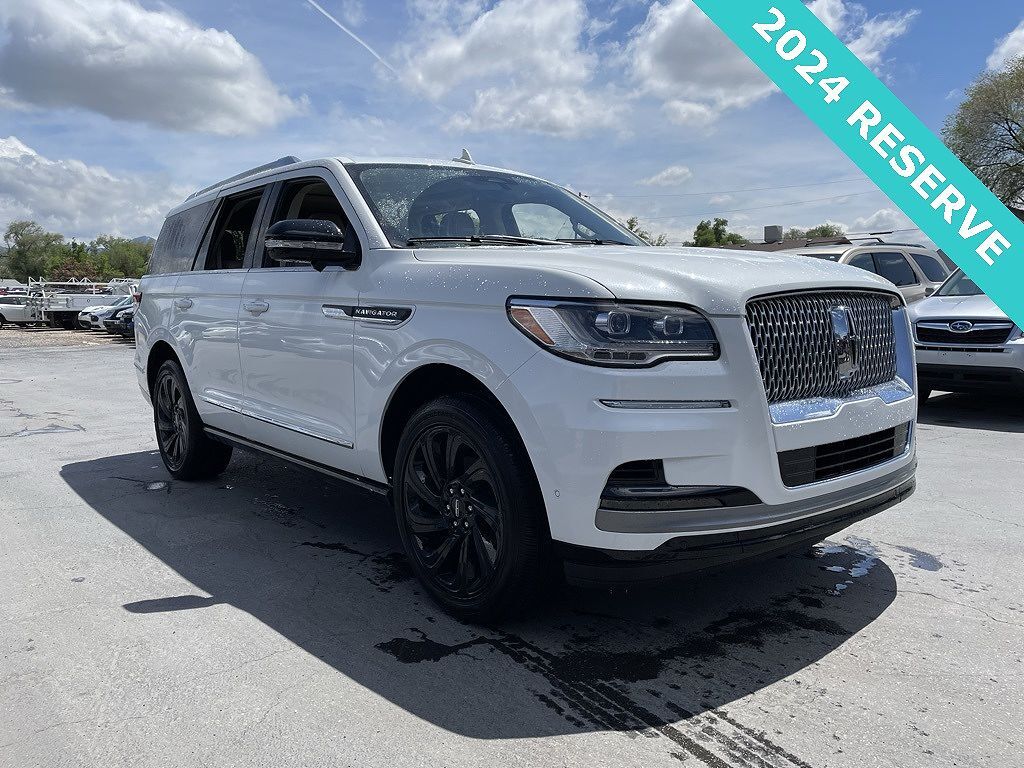 2024 LINCOLN Navigator