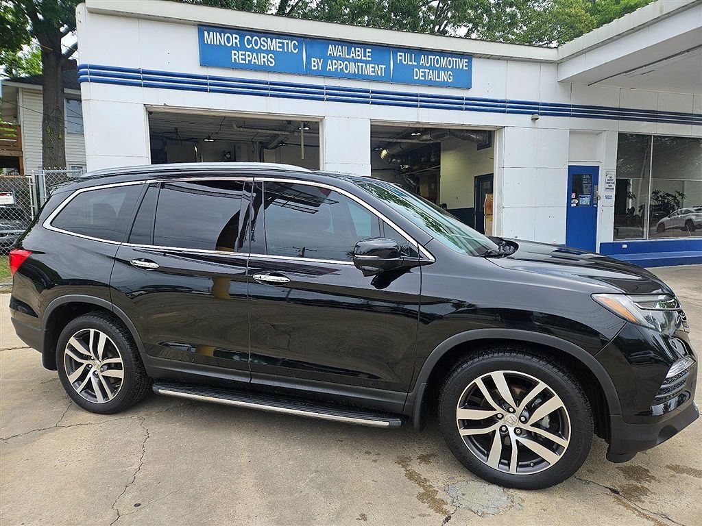 2017 HONDA Pilot