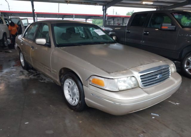Ford Crown Victoria
