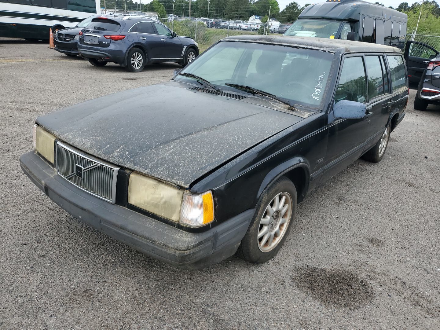 VOLVO