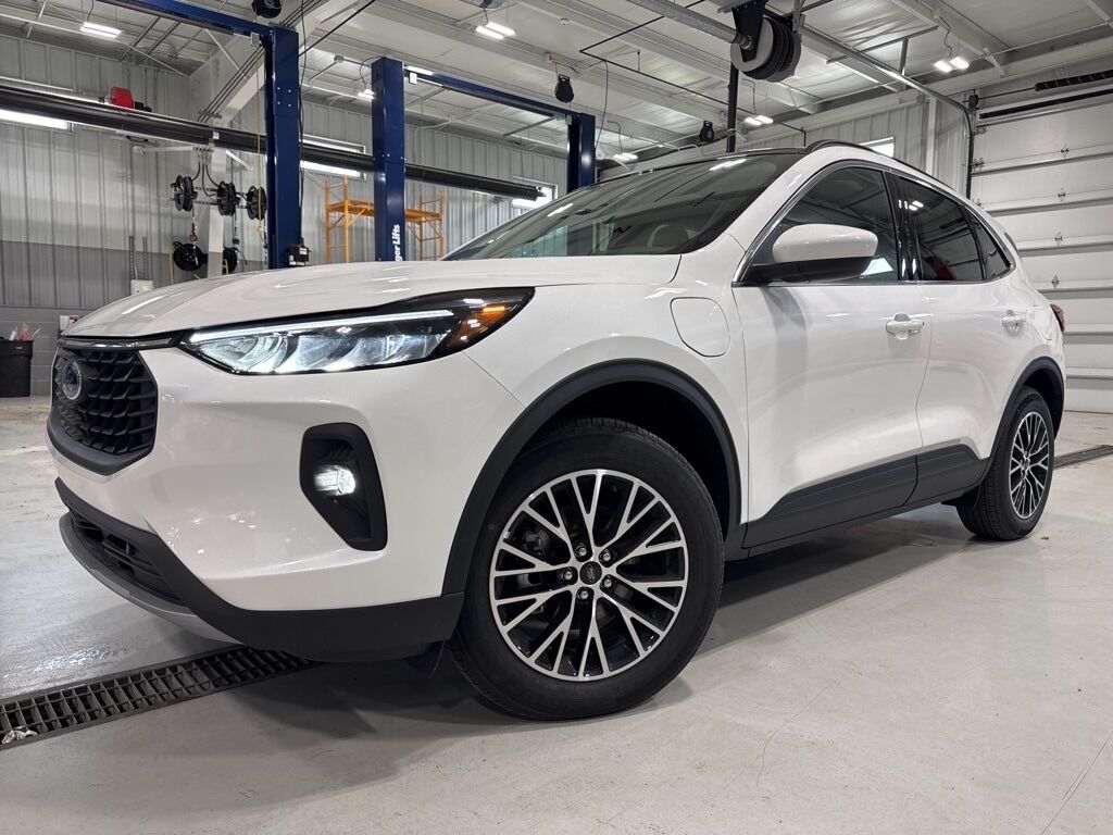 2025 FORD Escape