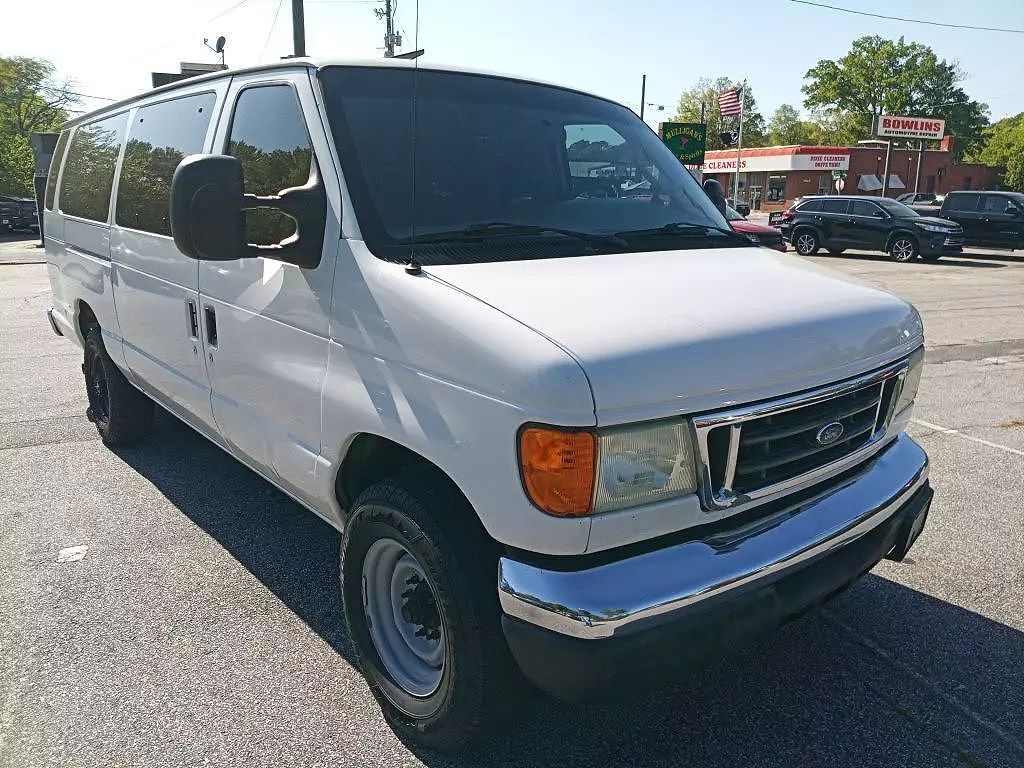 2006 FORD E-350