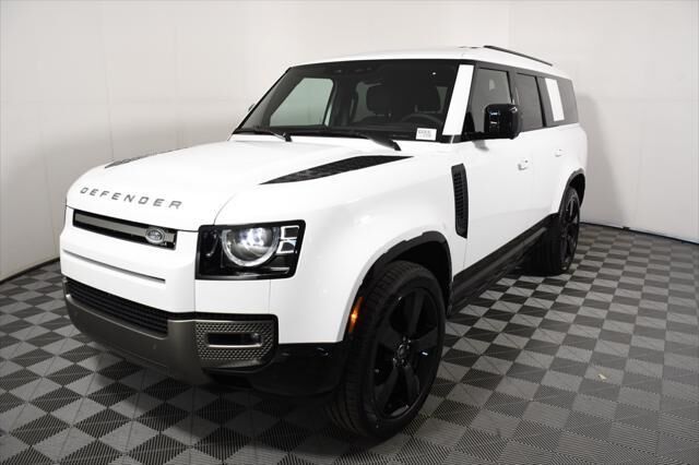 2025 LAND ROVER Defender