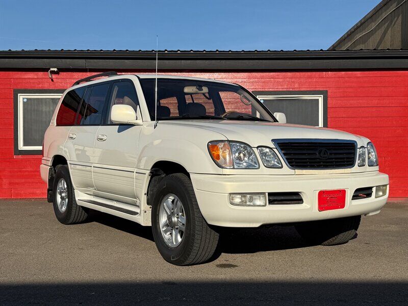Lexus LX