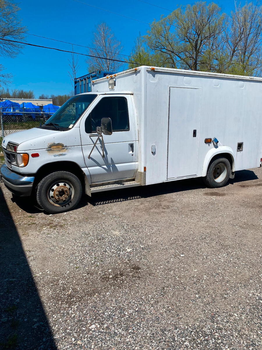 Ford E-350
