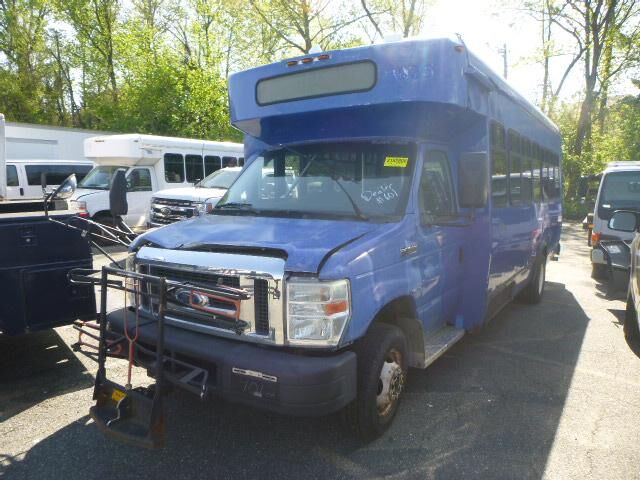 Ford E-450
