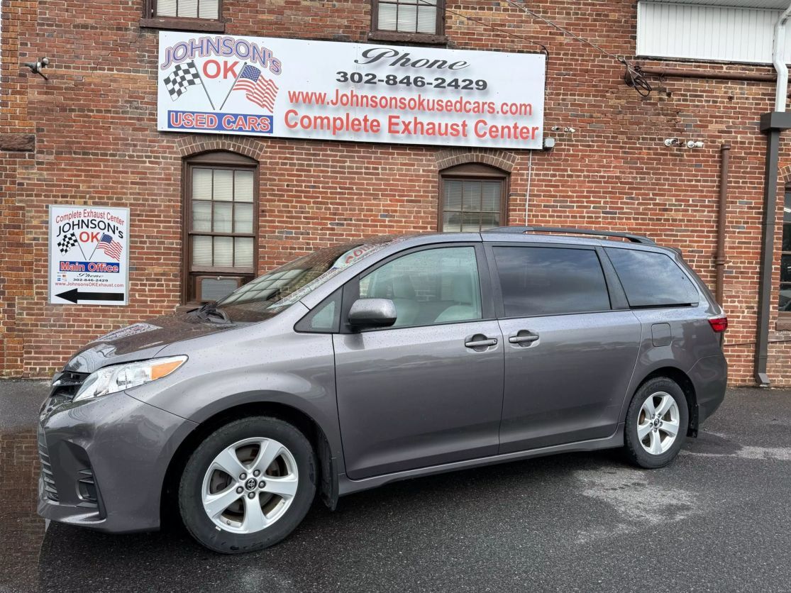 2018 TOYOTA Sienna