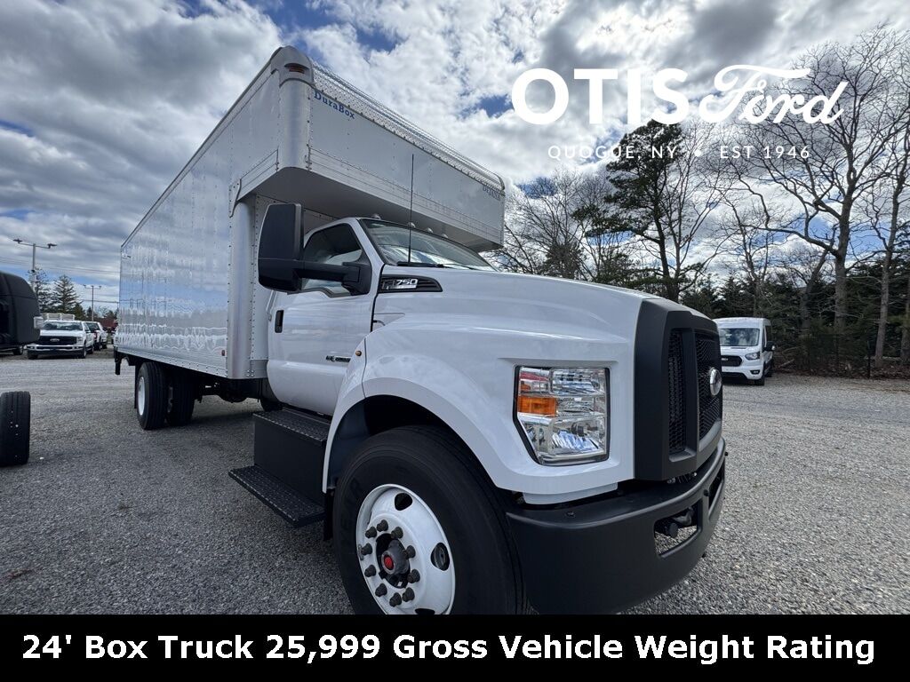 2025 FORD F-750