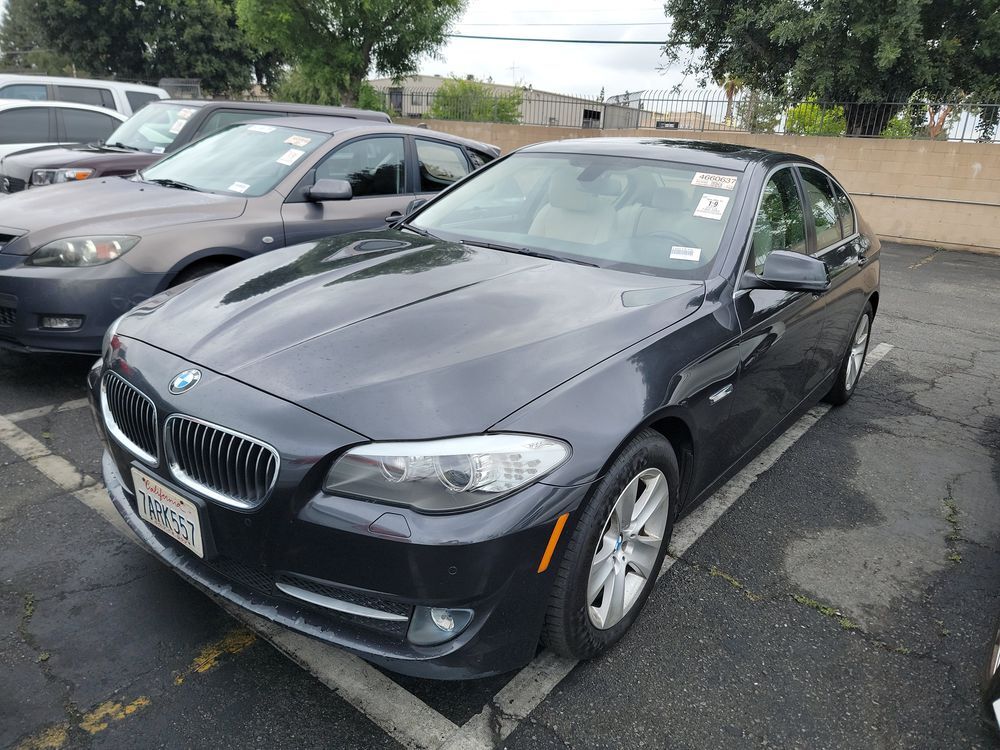 BMW 528i