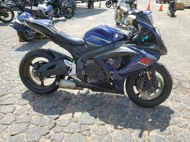 Suzuki GSX-R750