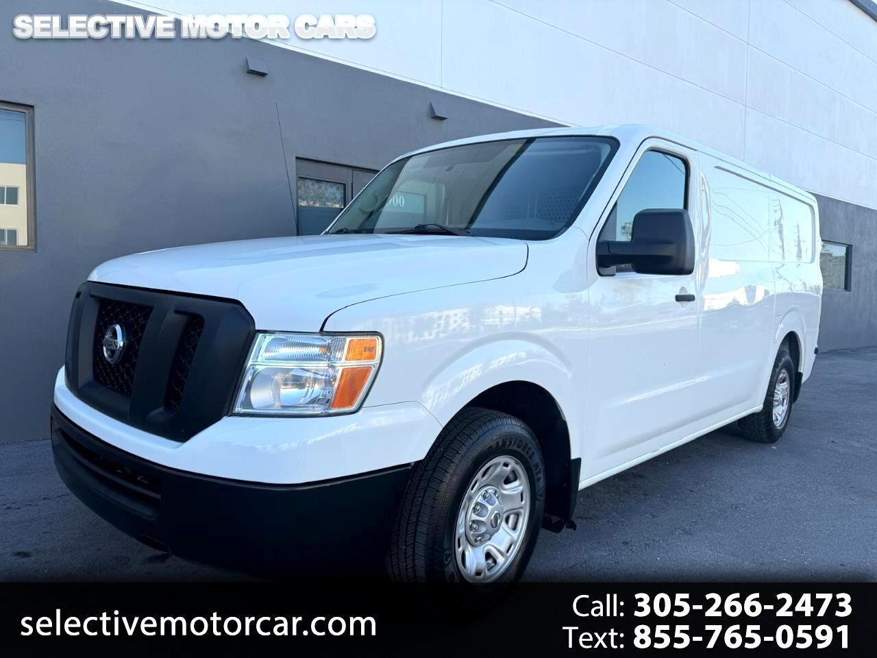 Nissan NV
