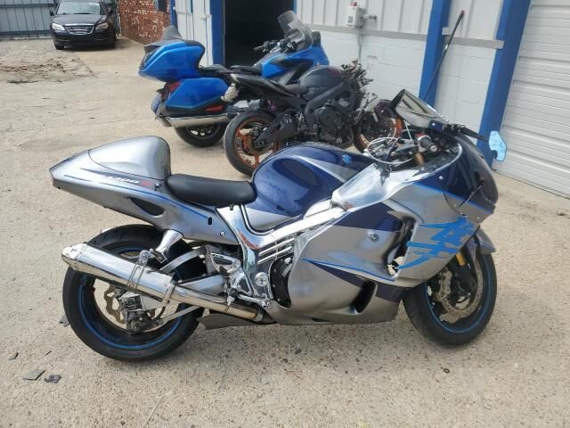 Suzuki GSX1300R