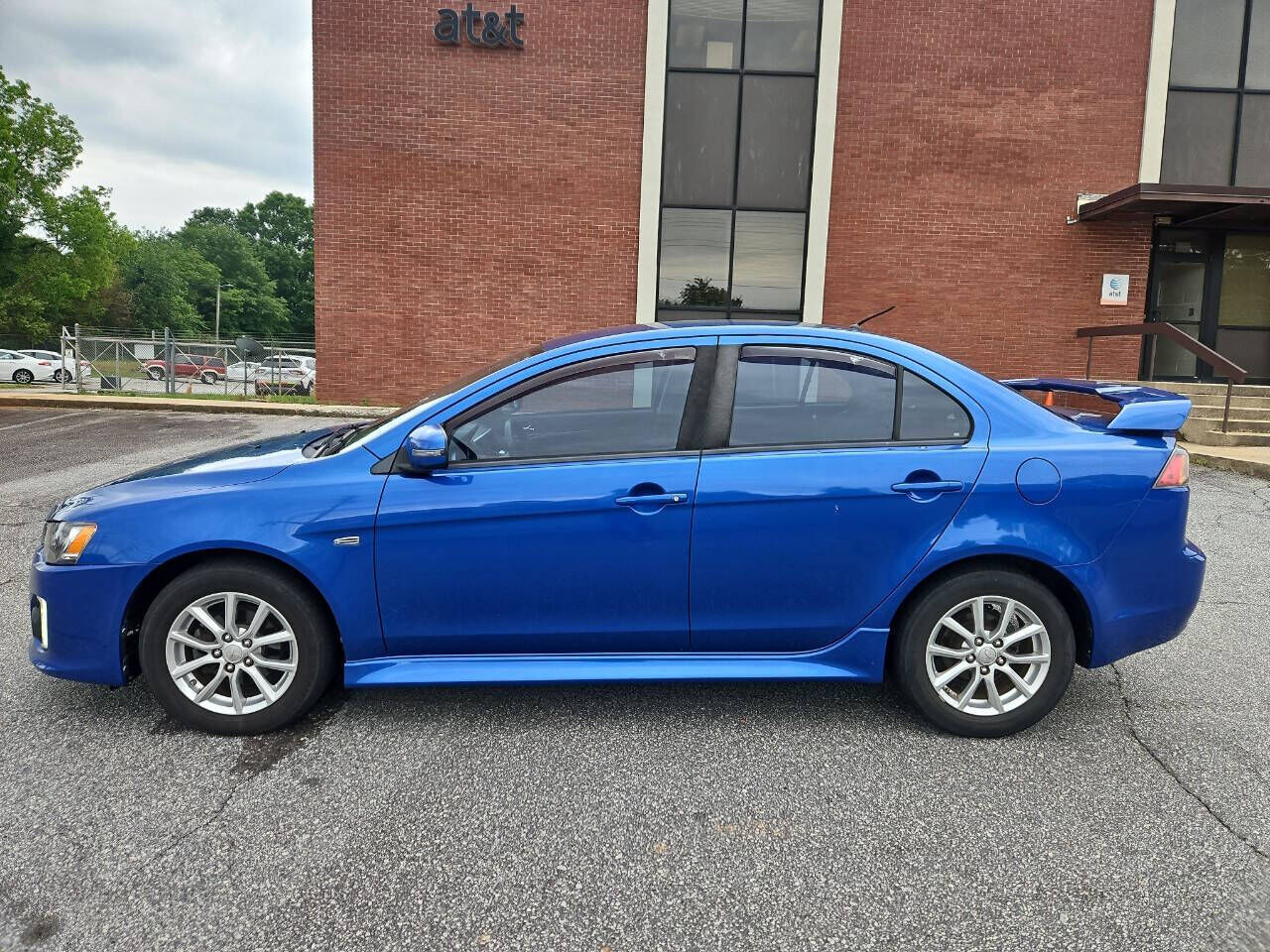 Mitsubishi Lancer
