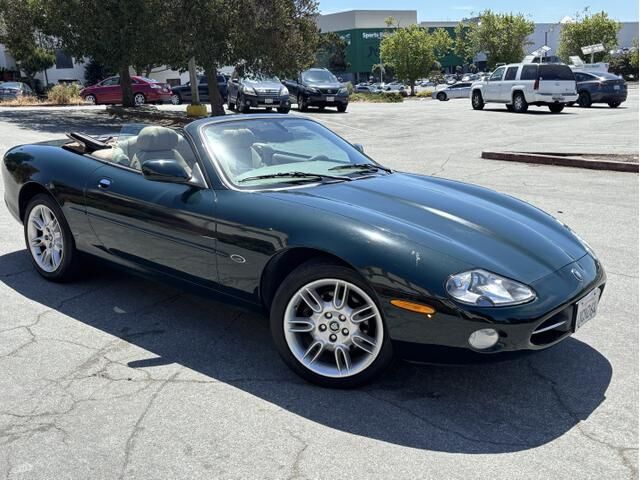 Jaguar XK8