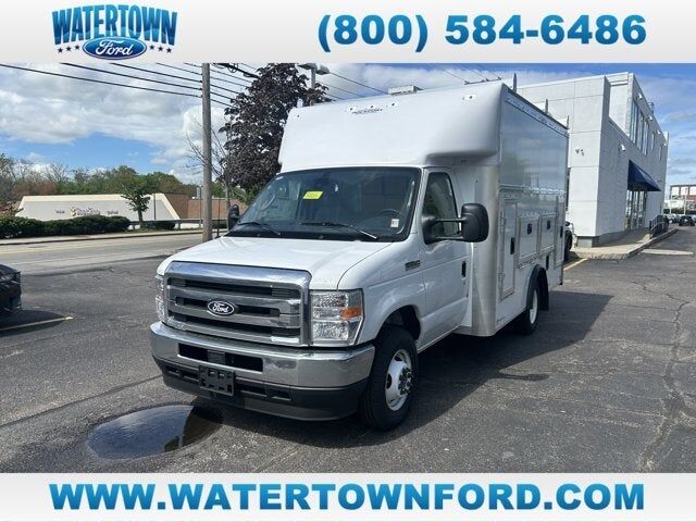 2026 FORD E-350